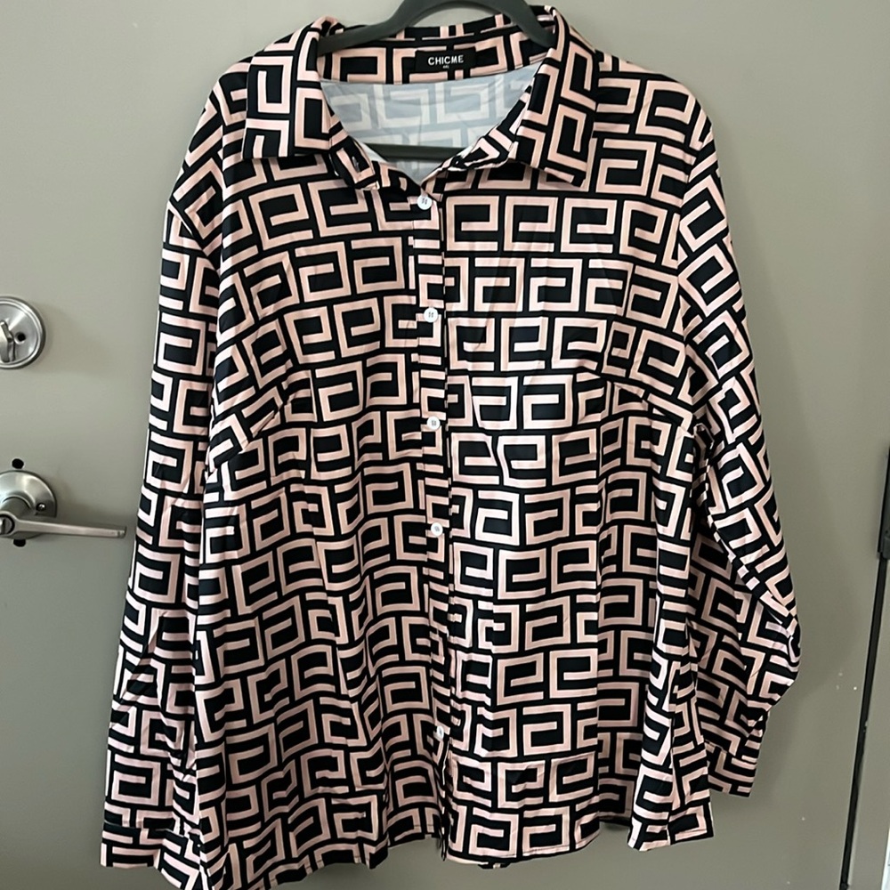 Chicme Black and Pink Geometric Button-Down Shirt